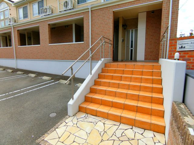 クリプトメリア　アヴェニュ－のエントランス