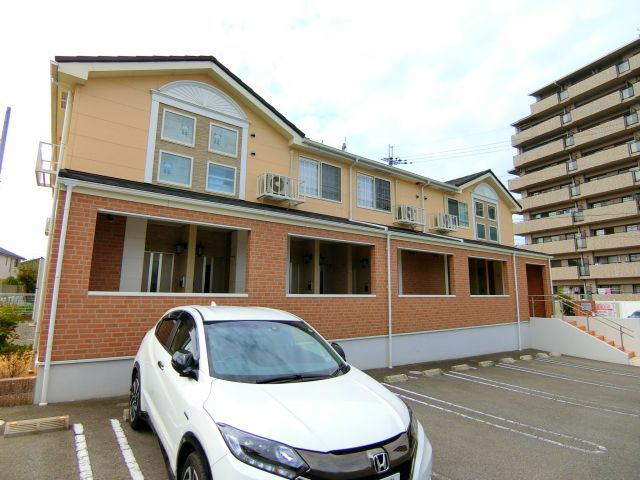 クリプトメリア　アヴェニュ－の外観