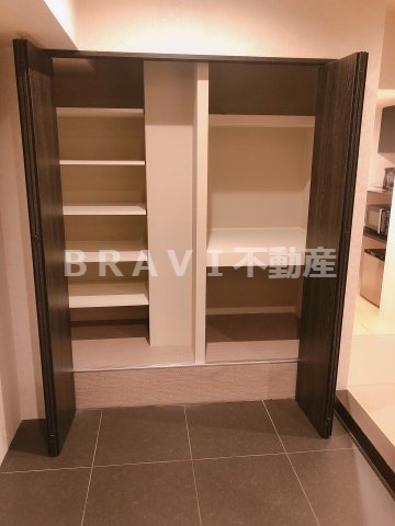 おおきに東心斎橋ビル　BRAVI不動産の収納|【おおきに東心斎橋ビル】収納があります