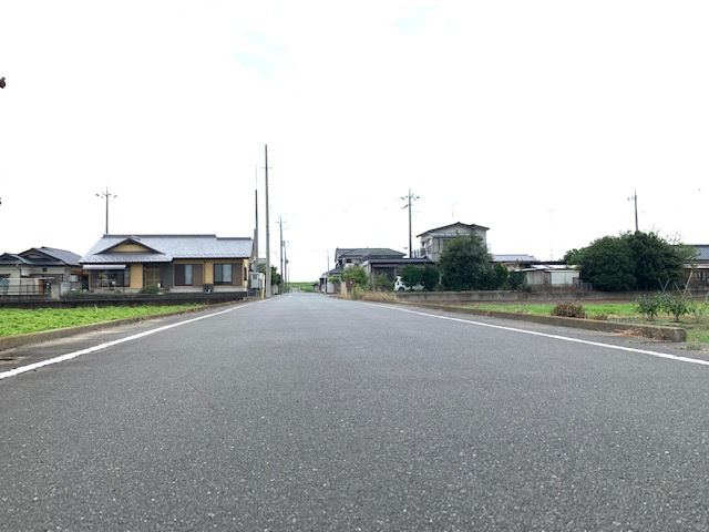 太田市堀口町農業用地の前面道路含む現地写真