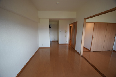 【居間・リビング】 | 寿マンション