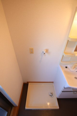 【設備】 | ピアッツァフィオーレ | 室内洗濯機置き場