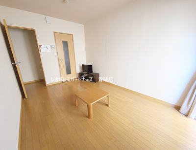 【内装】 | ときわマンションⅡ | 1階はフローリング、2階以上はカーペットタイプとなります。