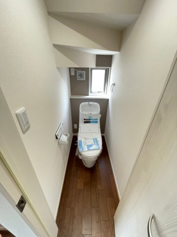 久留米市津福本町のトイレ|ウォシュレット付の1階トイレ