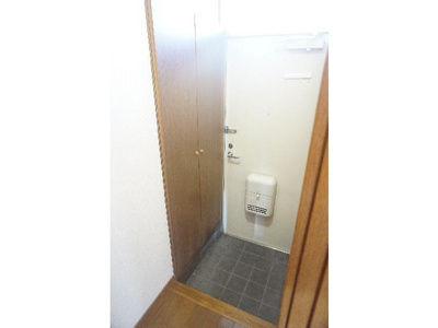 【玄関】 | ウィングヴィラ枝野 D棟