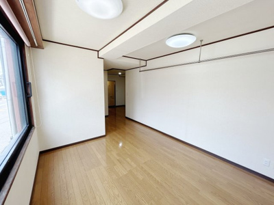 【居間・リビング】 | いずみ壱番館