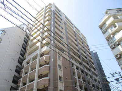 【外観】 | プレサンス新大阪ステーションフロント | 分譲マンションらしい重厚感です