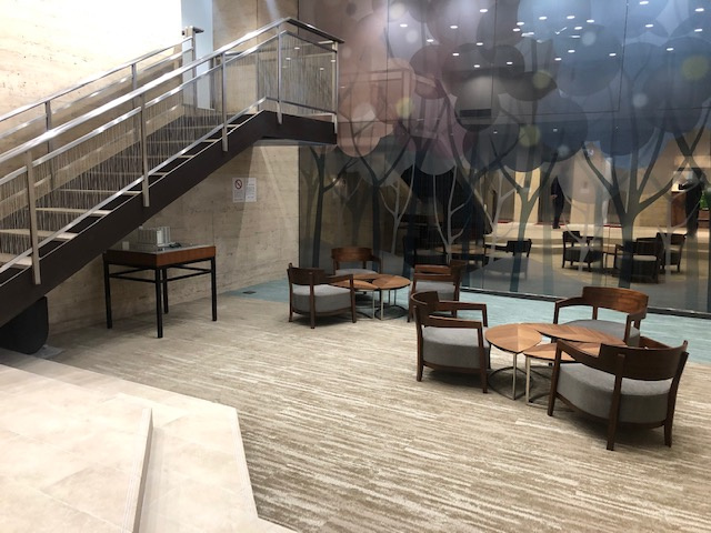 飯田橋ハイタウンのロビー