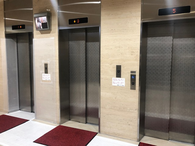 飯田橋ハイタウンのロビー