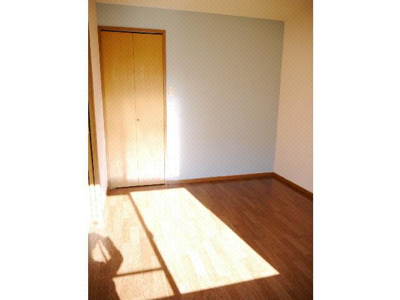 【居間・リビング】 | ファルコン壬生 | おしゃれな居間です