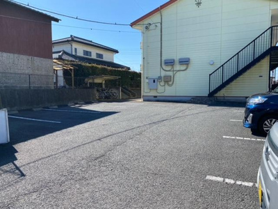【駐車場】 | ファルコン壬生 | 駐車場に車を止められます