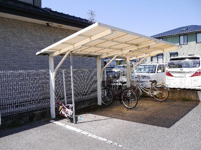 【その他共用部分】 | ロイヤルハイツ | 駐輪場