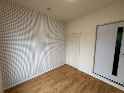 【寝室】 | ミングルAP.栗谷三番館 | 洋室4.5帖☆クローゼットを完備しています◎お洋服がスッキリ収納できて、整理しやすくなりますね☆