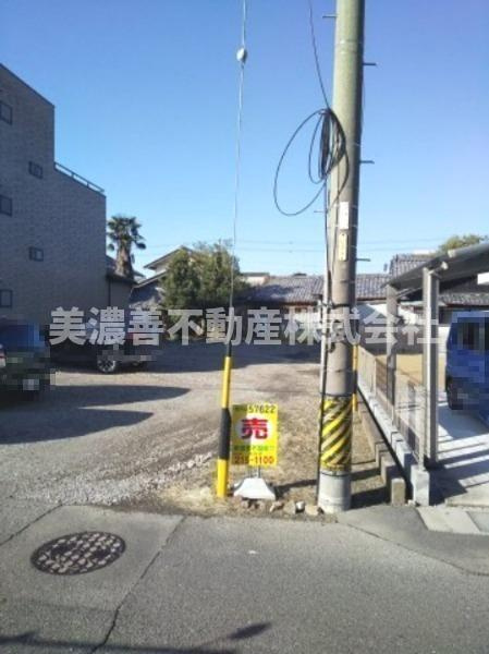 ５７６２２　岐阜市長良友瀬土地の外観