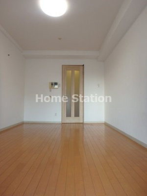 【寝室】 | ロイヤル御幣島