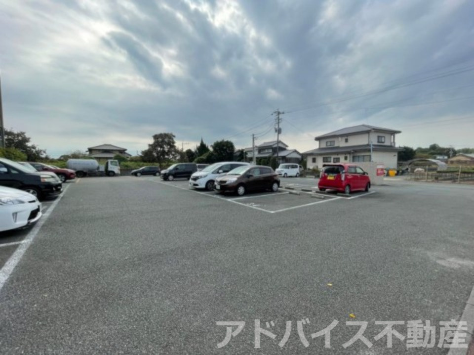 プリマヴェーラ一條の駐車場
