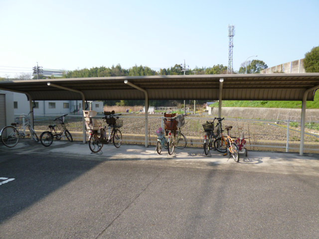 都窪郡早島町早島のアパートのその他共用部分|駐輪場