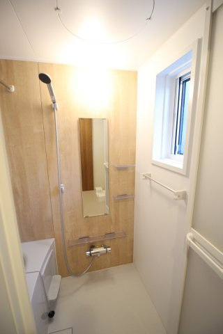 ルミナスクレストの浴室