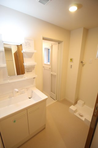 ルミナスクレストの洗面所