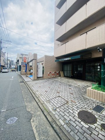 メゾンドメナージュの周辺