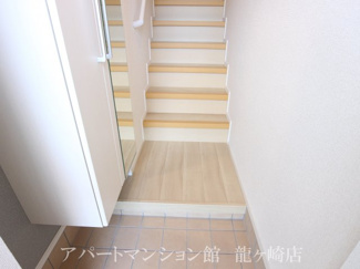 【玄関】 | ラ　リュミエール
