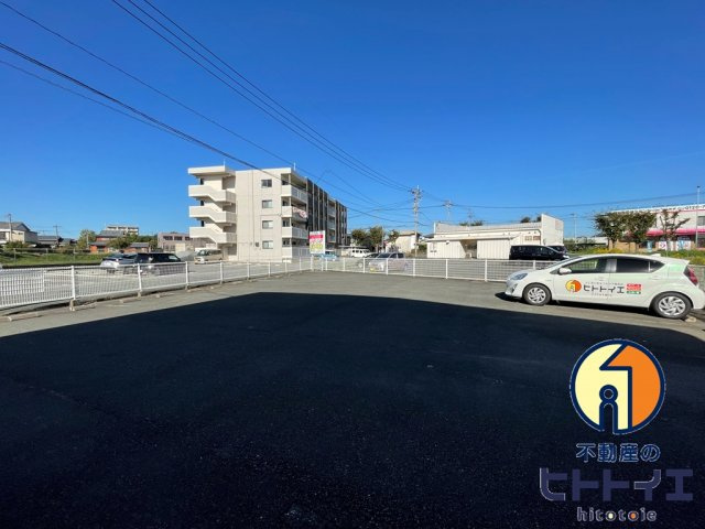 サンヒルズ雄の駐車場