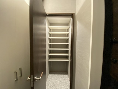 【収納】 | サンセイ・マンションⅧ【SHM】 | シューズクローゼットでたくさん収納可能です♪