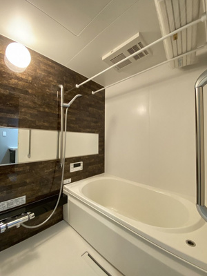 【浴室】 | サンセイ・マンションⅧ【SHM】 | ※風呂蓋は付いてません※追い焚き機能・浴室暖房乾燥機付きバスルーム♪