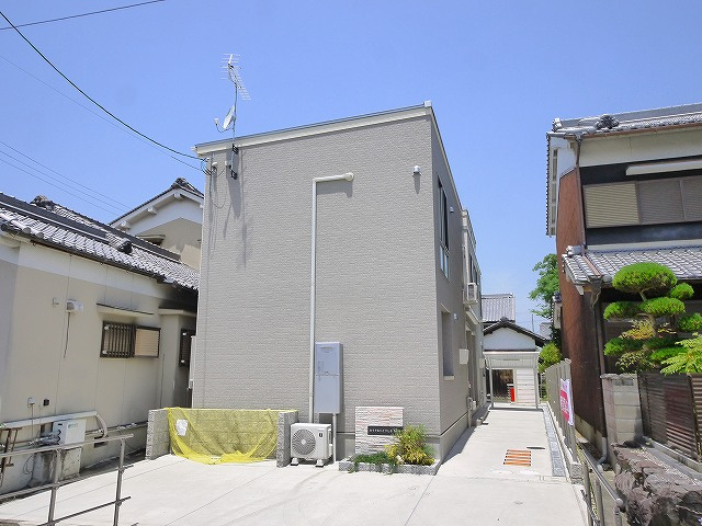 ロイヤルハイツしきⅡ番館の外観|物件の外観です