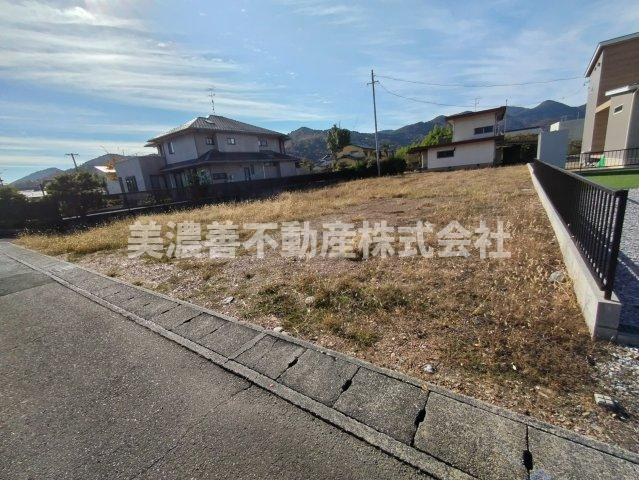 ５７６２３　岐阜市向加野土地の外観