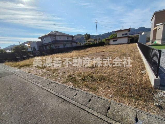 ５７６２３　岐阜市向加野土地の外観