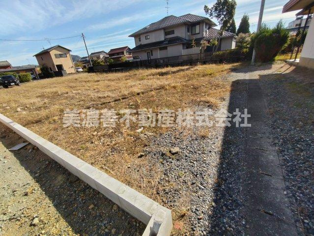 ５７６２３　岐阜市向加野土地の外観