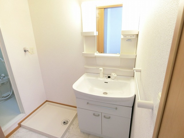 グリーンガーデンの独立洗面台