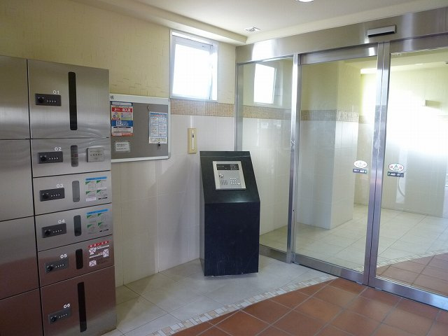 シェモア桜川のエントランス