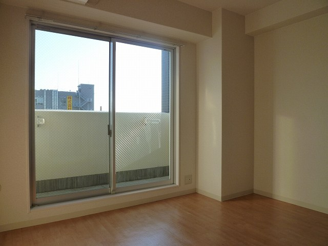 シェモア桜川の洋室