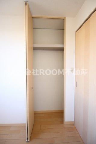 オーセンティック弐番館の収納