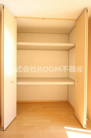 オーセンティック弐番館の収納