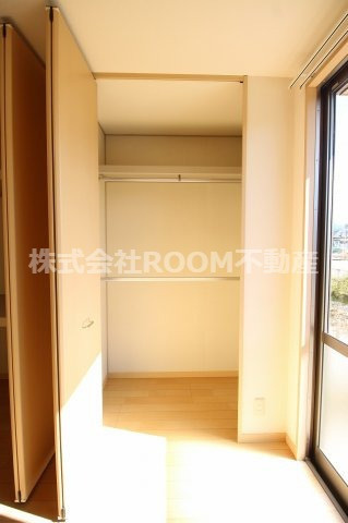 オーセンティック弐番館の収納