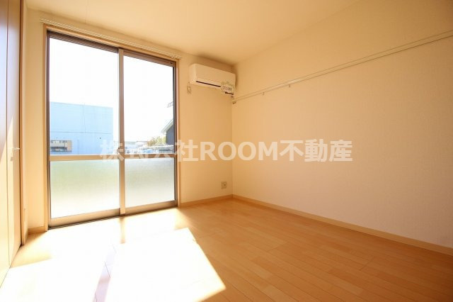 オーセンティック弐番館の居間・リビング