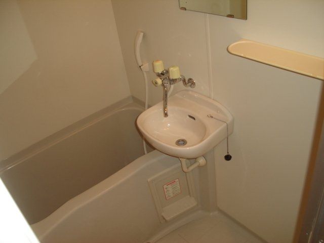 アッシュ宝塚の浴室