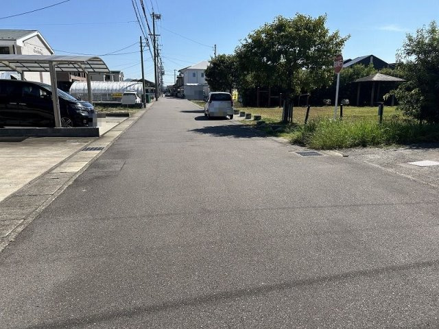 各務原市鵜沼羽場町6丁目の前面道路含む現地写真