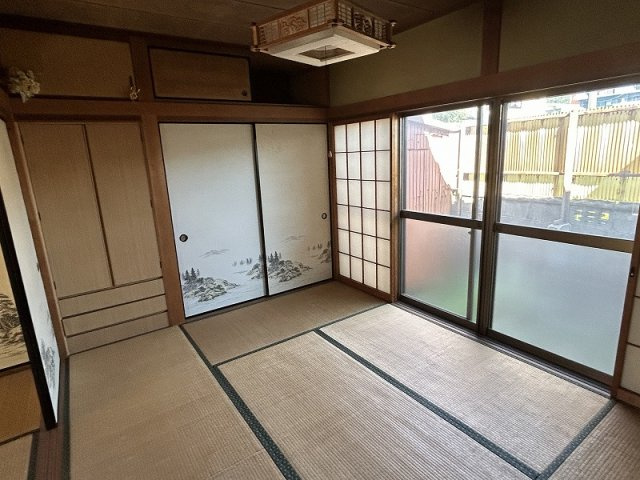 各務原市鵜沼羽場町6丁目の和室