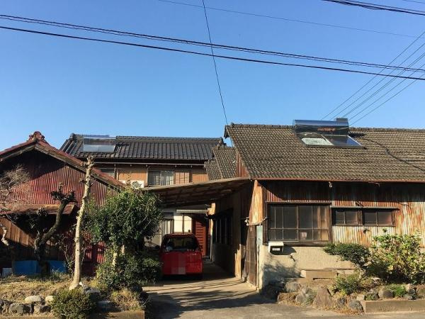 各務原市川島小網町　5DＫ+離れ+倉庫