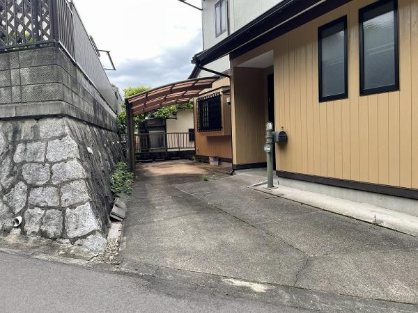 各務原市緑苑北3丁目　の駐車場