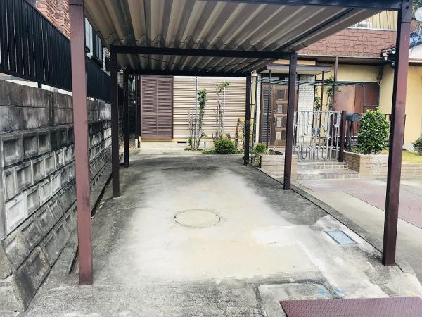 各務原市尾崎北町2丁目　5ＬＤＫの駐車場