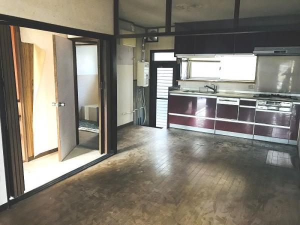 【居間・リビング】 | 各務原市尾崎北町2丁目　5ＬＤＫ