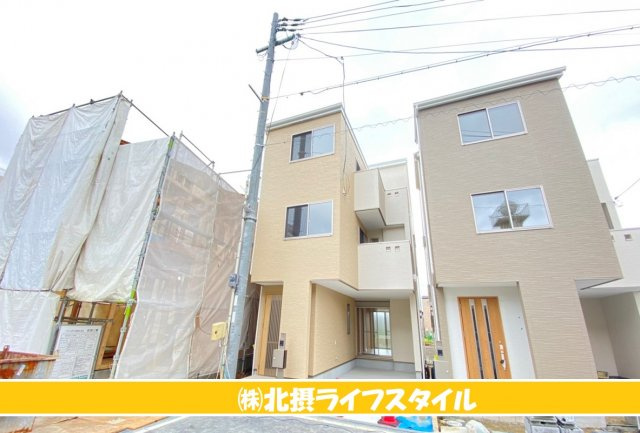 ◆豊中市◆新築3階建て♪駐車スペースあり◆曽根南町2丁目◆の画像