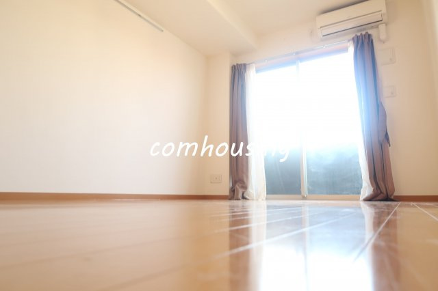 【寝室】 | ヴィラルミエール