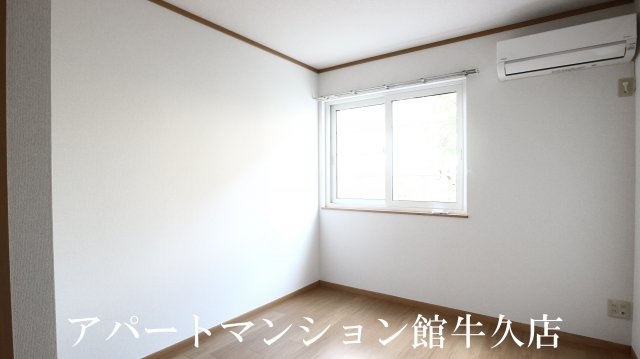フラワⅠの洋室