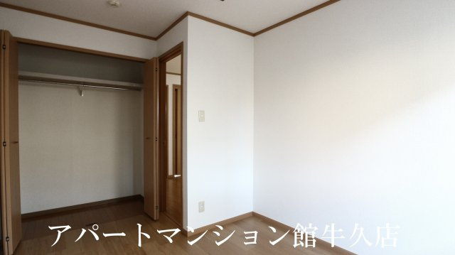 フラワⅠの洋室